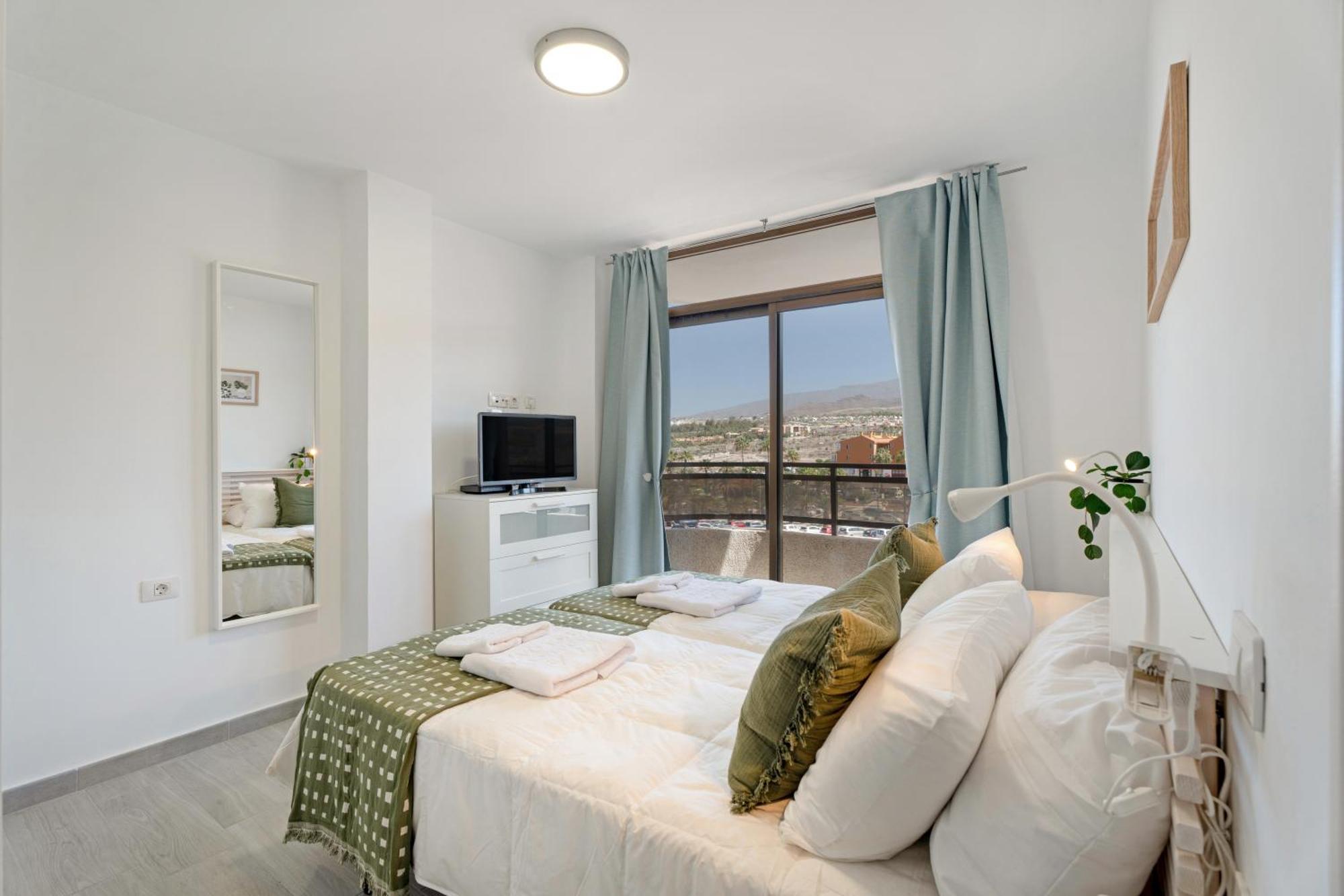 Apto Shasha Los Cristianos By Paramount Holidays Arona  Exterior photo